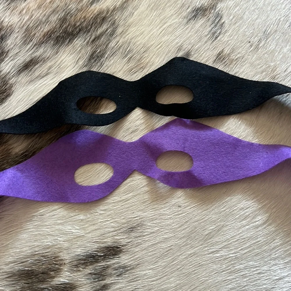 Superhero Costume Felt Eye Masks in Purple & Black OS